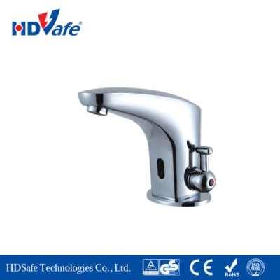 Winter Bathroom Hot Water Automatic Touchless Battery Power Faucet for Kitchen